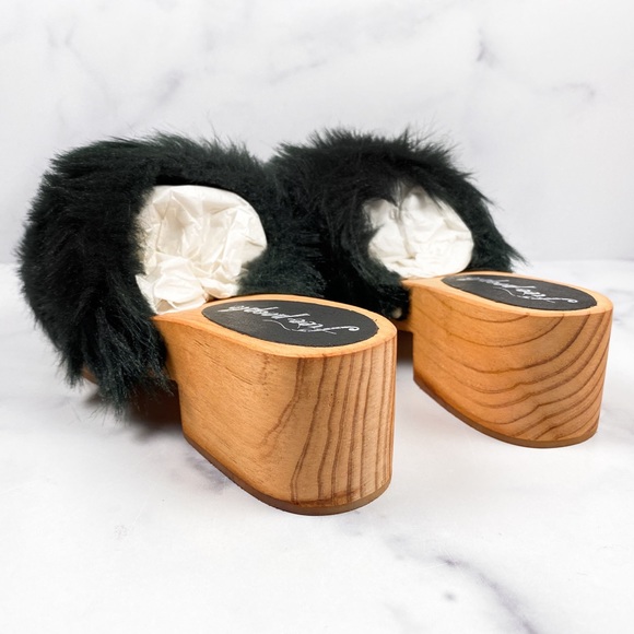 NIB Free People Faux Fur Sonnet Wooden Clog Sandal - Picture 6 of 11